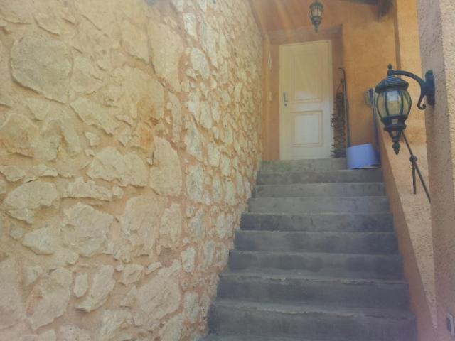 Le Mas D'Angeline, Vue Mer, Jardin Commun, Parking, Voiture Requise, 10 Min En Voiture De Monaco, Route Etroite, Pente Raide, Croisement Limite, Sea View, Shared Garden, Parking, Car Required, 10 Min Drive From Monaco, Narrow Steep Road, Limited Pass Beausoleil Bilik gambar