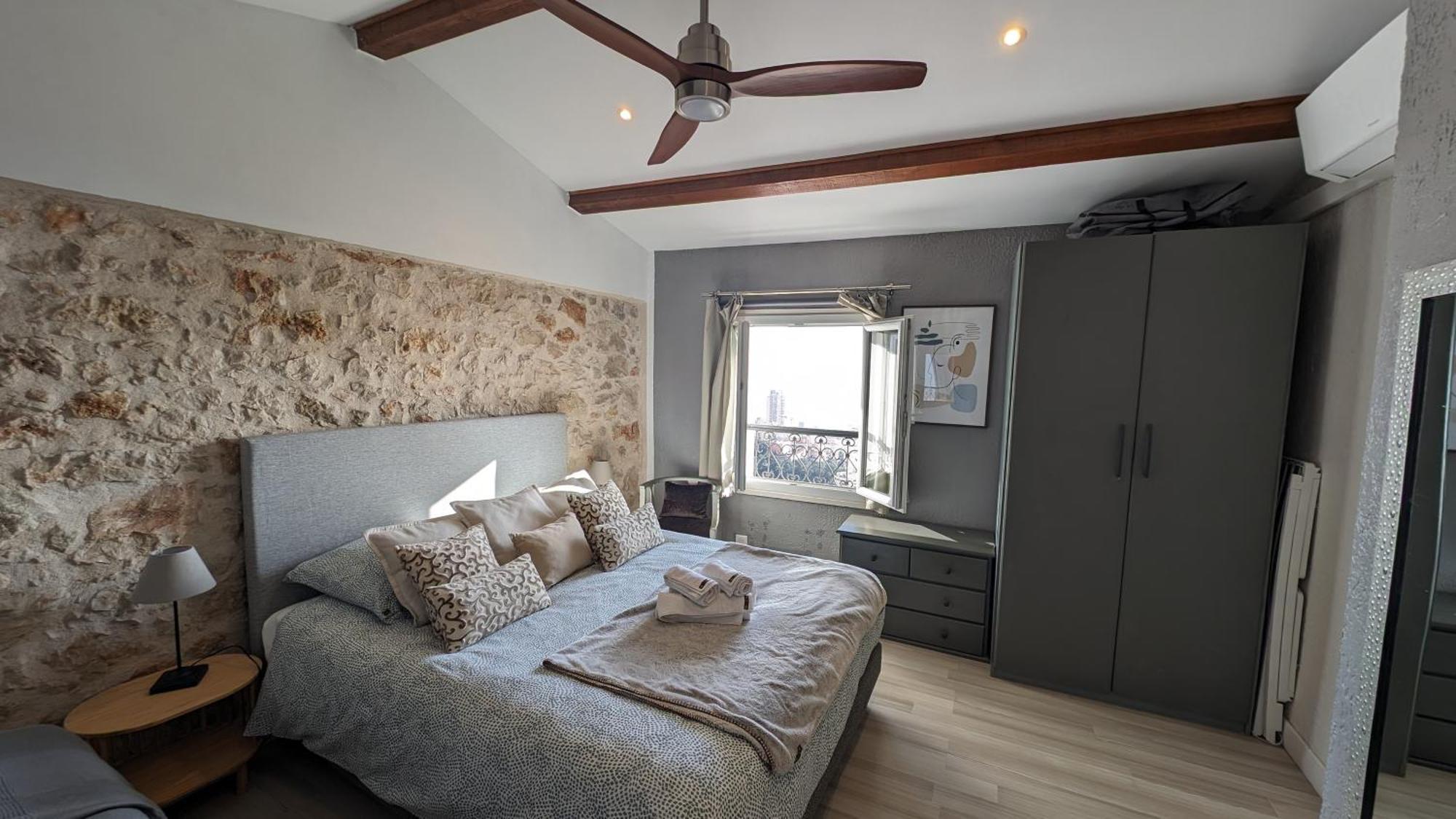 Le Mas D'Angeline, Vue Mer, Jardin Commun, Parking, Voiture Requise, 10 Min En Voiture De Monaco, Route Etroite, Pente Raide, Croisement Limite, Sea View, Shared Garden, Parking, Car Required, 10 Min Drive From Monaco, Narrow Steep Road, Limited Pass Beausoleil Luaran gambar