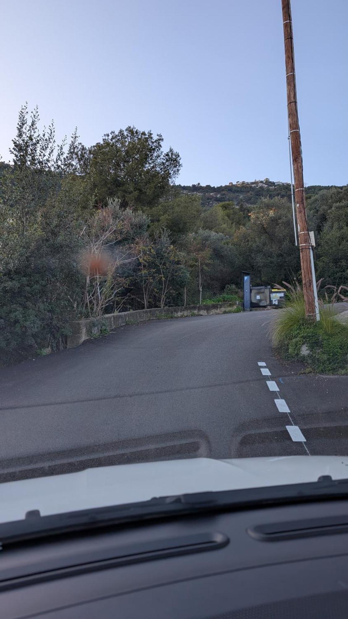 Le Mas D'Angeline, Vue Mer, Jardin Commun, Parking, Voiture Requise, 10 Min En Voiture De Monaco, Route Etroite, Pente Raide, Croisement Limite, Sea View, Shared Garden, Parking, Car Required, 10 Min Drive From Monaco, Narrow Steep Road, Limited Pass Beausoleil Luaran gambar